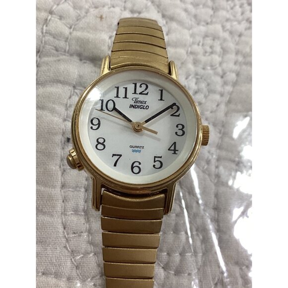 Timex Indiglo Quartz Watch*Gold Steel Expansion Band White Dial*Needs Battery - Picture 2 of 6